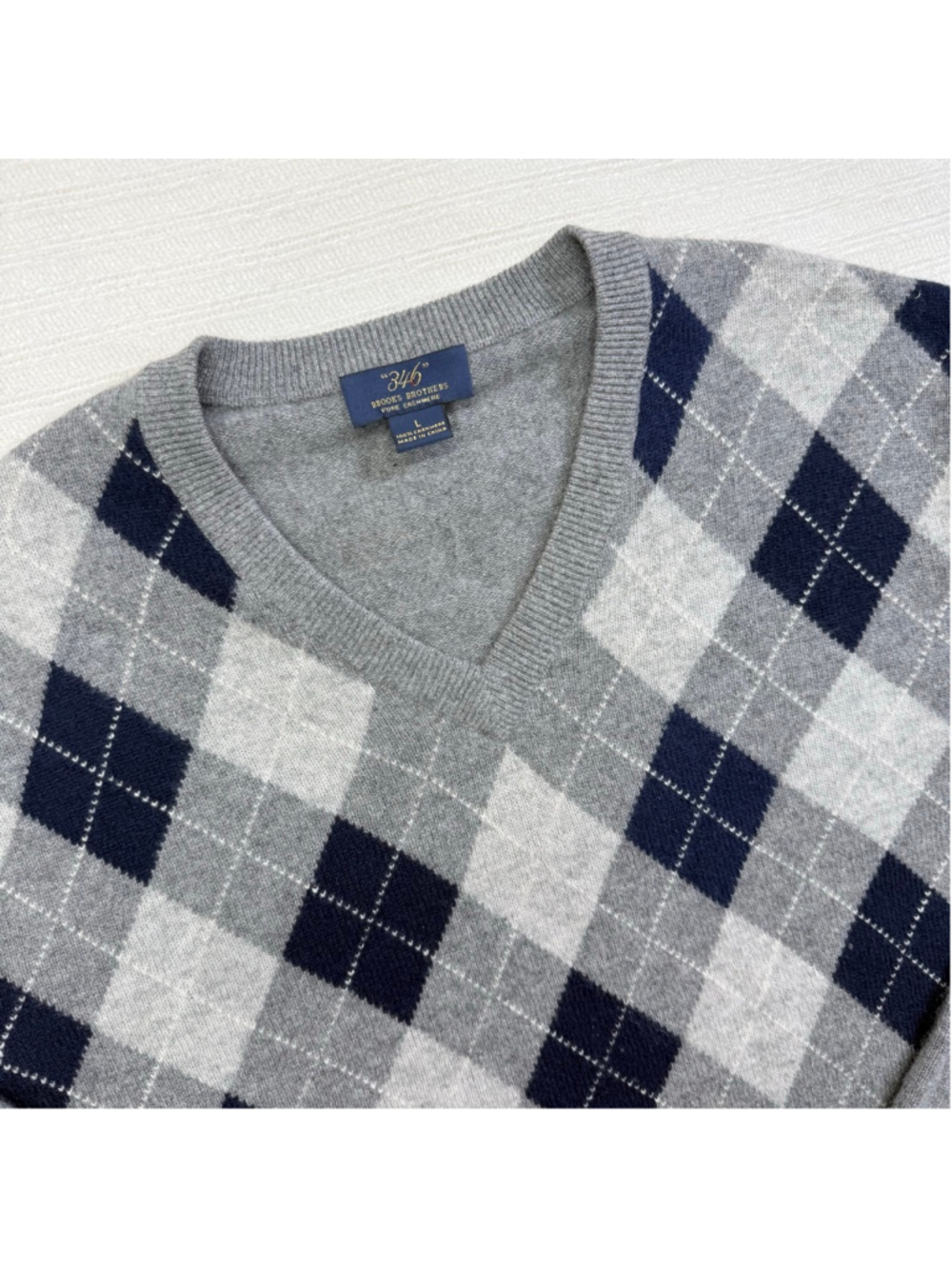 Men's Brooks Brothers Large Gray Navy Blue Argyle V-Neck 100% Cashmere Sweater